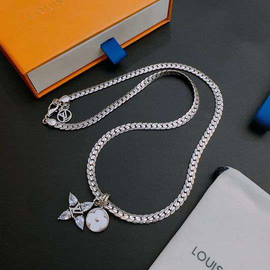 Picture of LV Necklace _SKULVnecklace11ly15112643